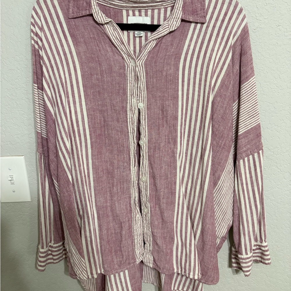 American Eagle Outfitters Red and Cream Striped Shirt